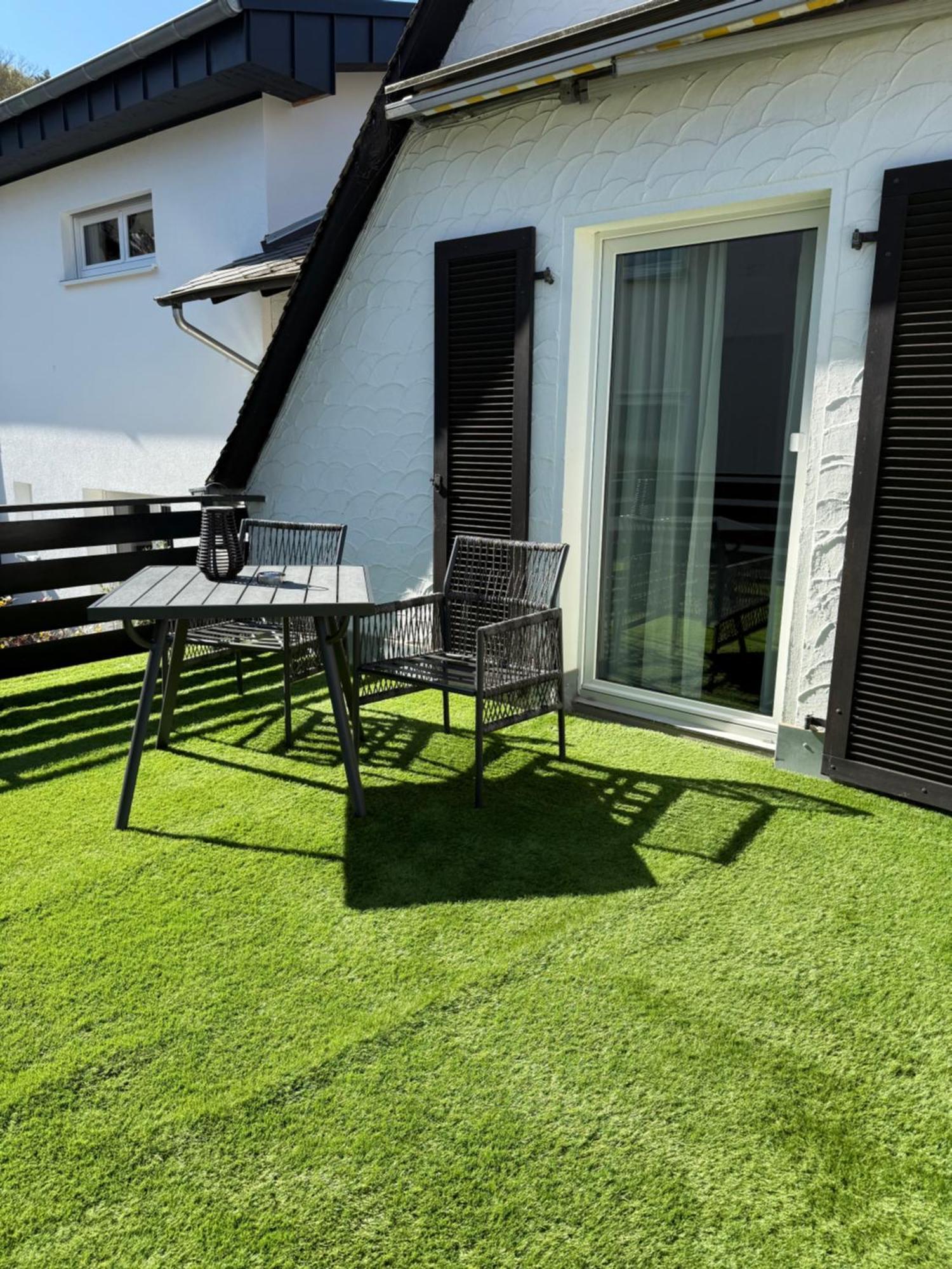 Haus Uebernachtenswert Cochem Mosel Esterno foto