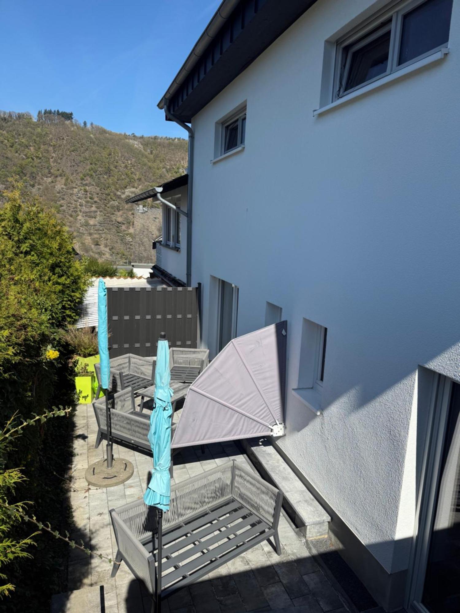 Haus Uebernachtenswert Cochem Mosel Esterno foto